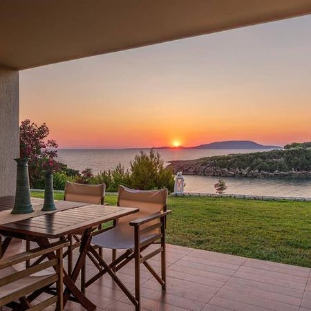 Villa Idyle - Beachfront Residence Tragana  Экстерьер фото
